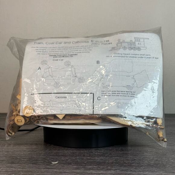 Train, Coal Car and Caboose PLU-135 200+Pieces Vintage Wooden Puzzle NWOT - Picture 2 of 6